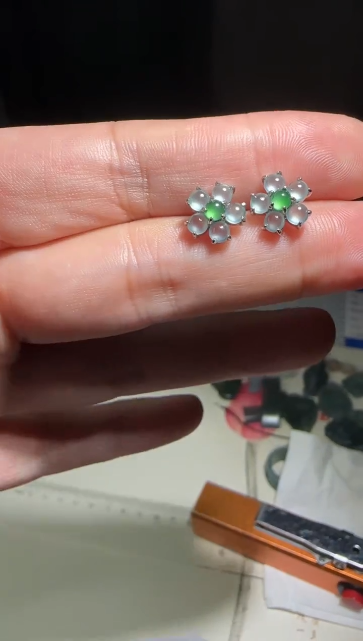 颈饰银S925镶嵌翡翠00006185