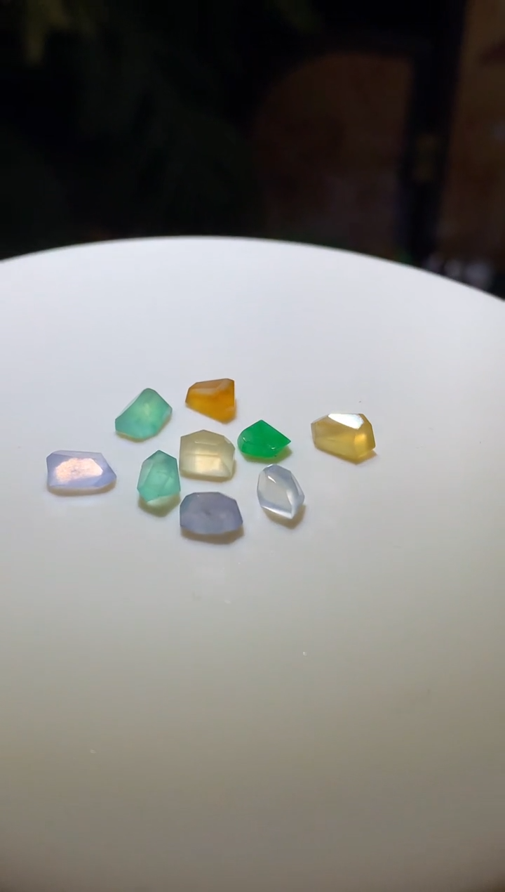 【闪购商品】定制翡翠未镶嵌九颗随型9800+980