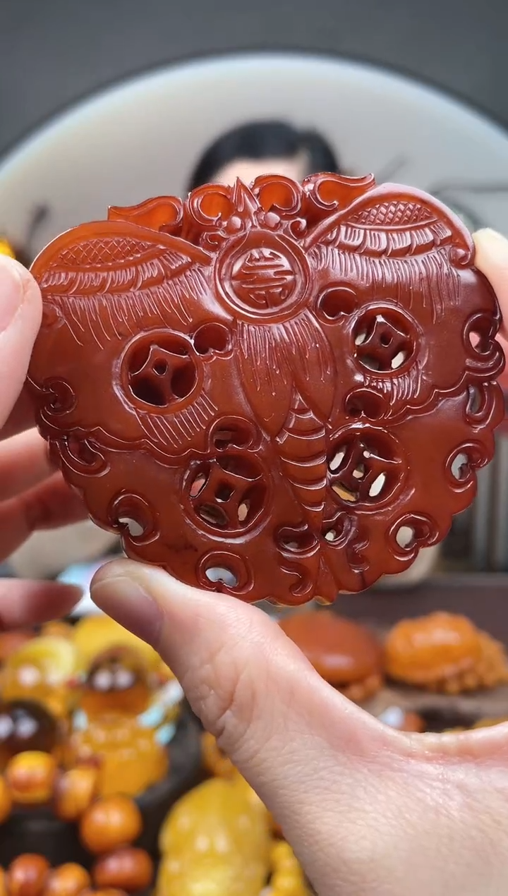 【闪购商品】琥珀裸石未镶嵌首饰 假1赔4 （多样性发货1件（微瑕