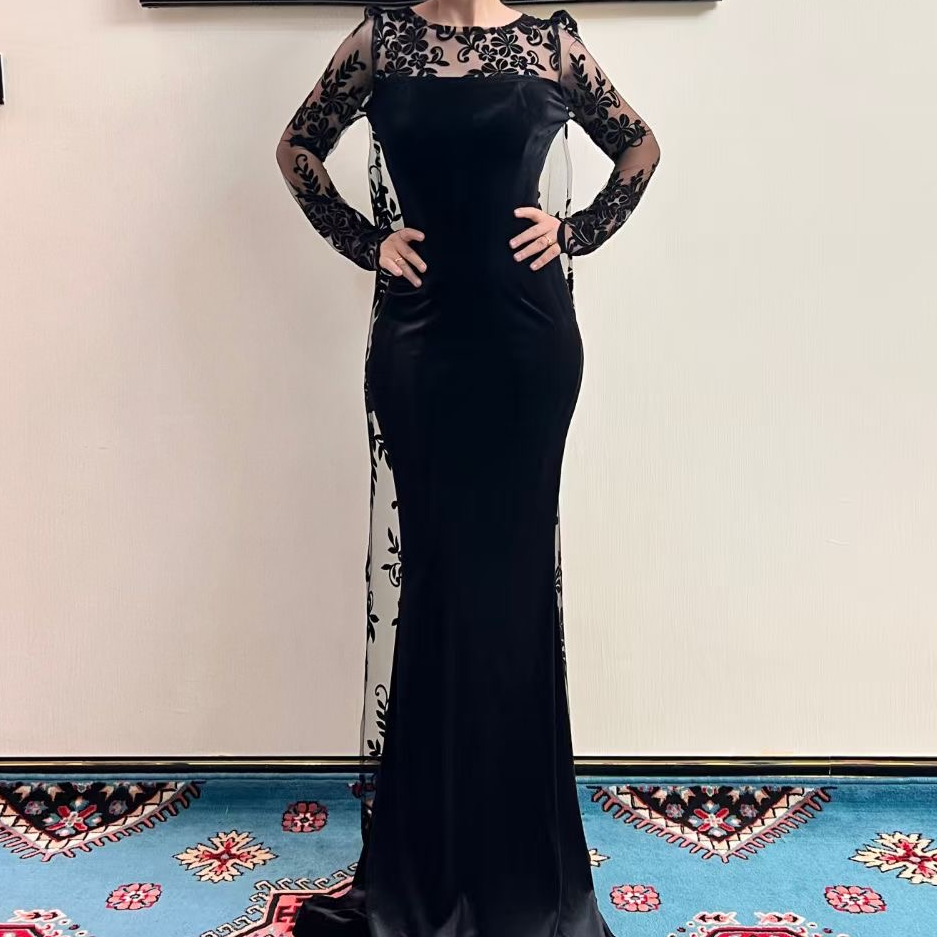 2025款黑色长款丝绒连衣裙