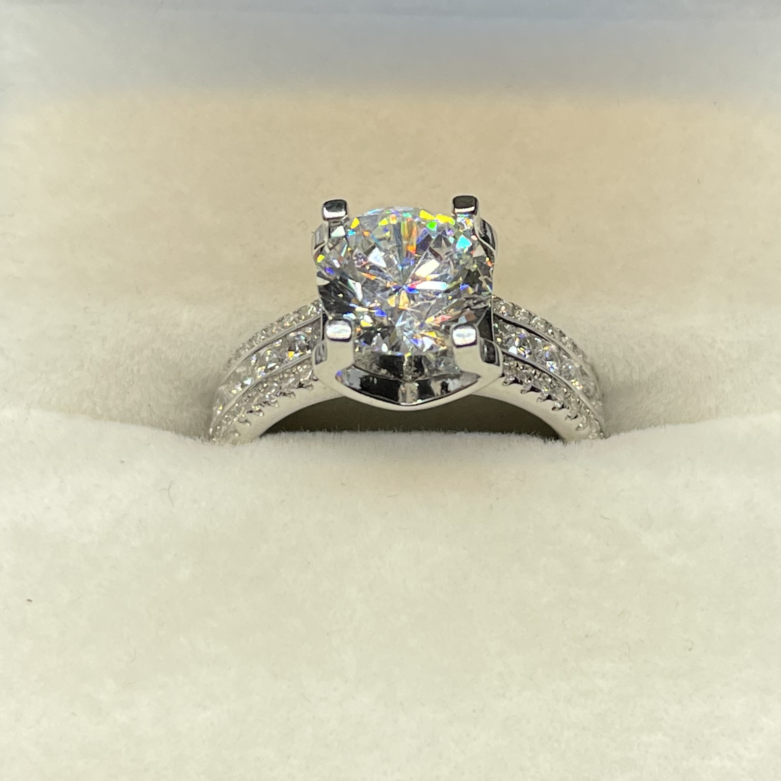 【高定优选】 GSYX   精美牛头戒指3.0CT