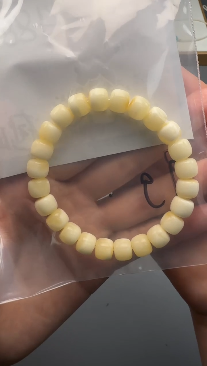 未镶嵌蜜蜡裸石手串多样性发货