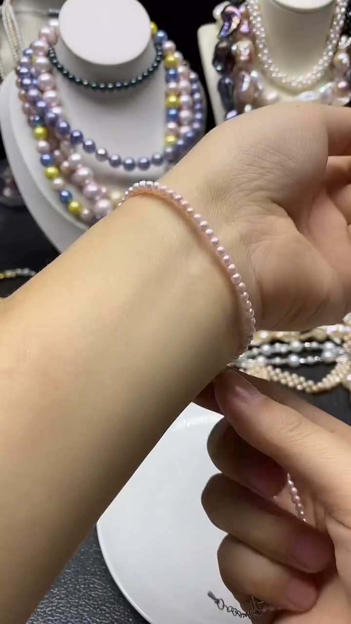 颈饰未镶嵌淡水珍珠多人