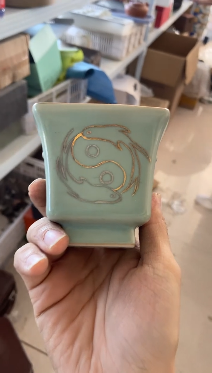 杯无运费险有瑕疵的摄影的产品有使用过的痕迹有点脏介意勿拍