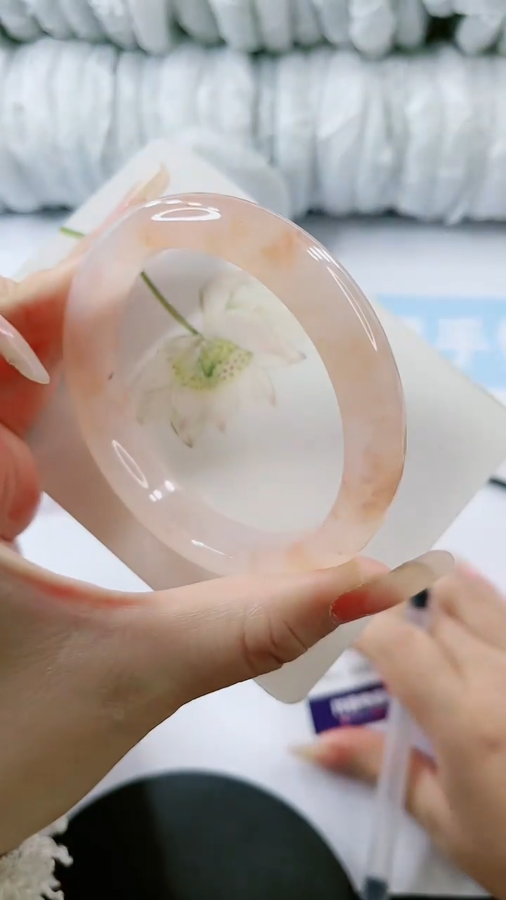 【闪购商品】石英质玉手镯未镶嵌多样性发货V583