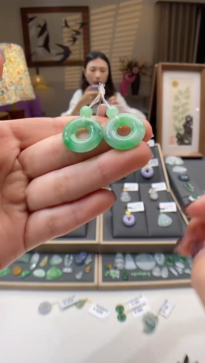 【闪购商品】翡翠颈饰未镶嵌甜甜圈