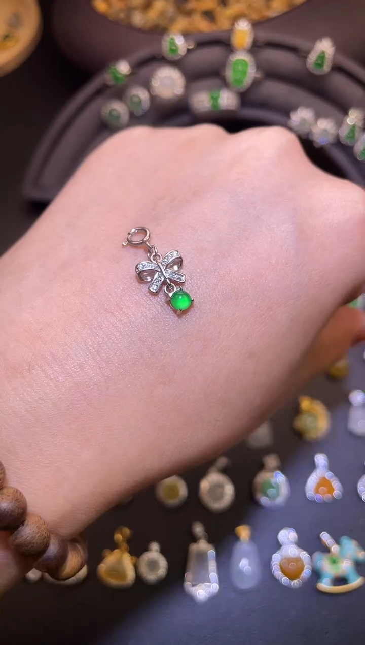 吊坠(不含链)银S925镶嵌翡翠1