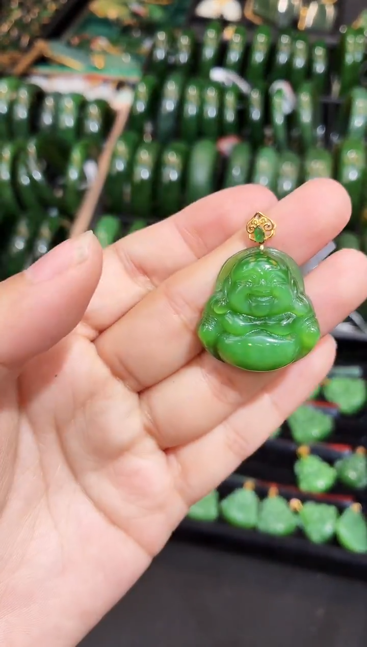 吊坠(赠链)18K金镶嵌和田玉多样性发一