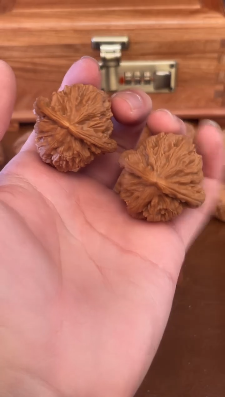 吊坠文玩核桃38白狮子