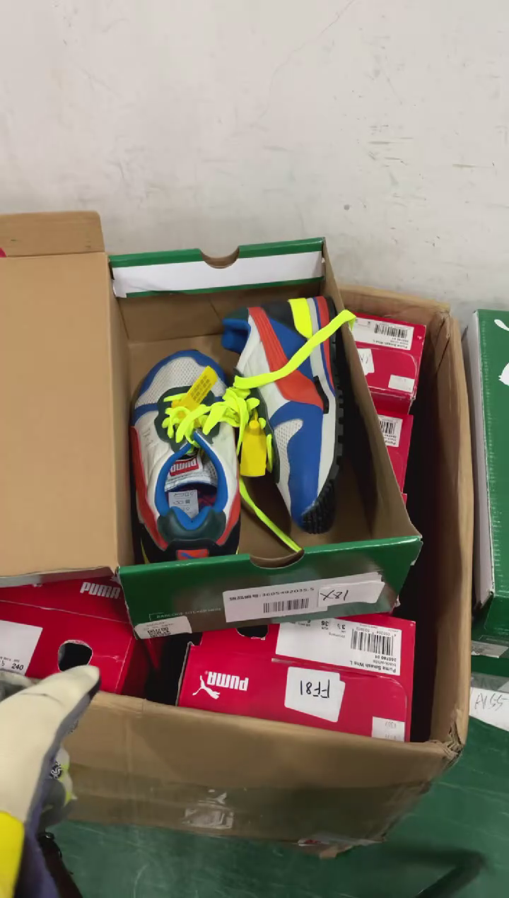 彪马时尚休闲运动鞋35.5M  A158