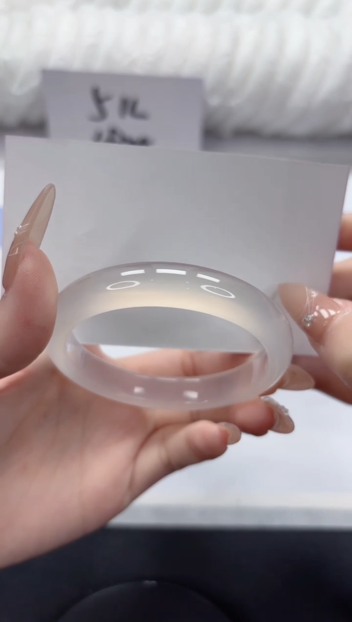 石英质玉未镶嵌手镯A169-55.8