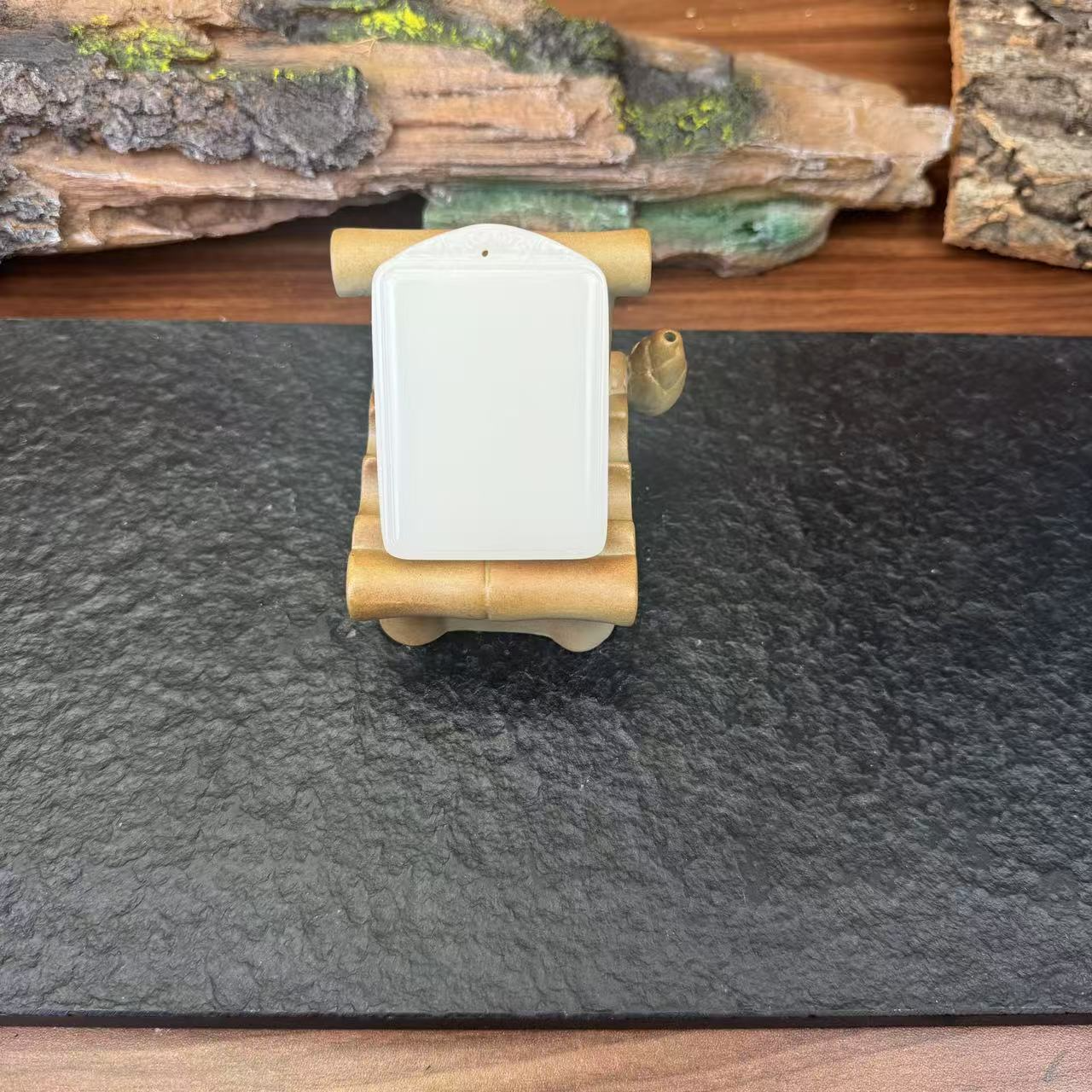 和田玉无事牌 SC055