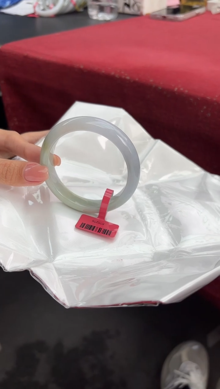 【闪购商品】翡翠手镯未镶嵌4手镯