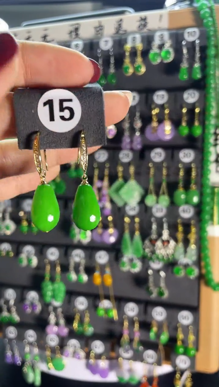 【闪购商品】翡翠耳饰银S925镶嵌15...