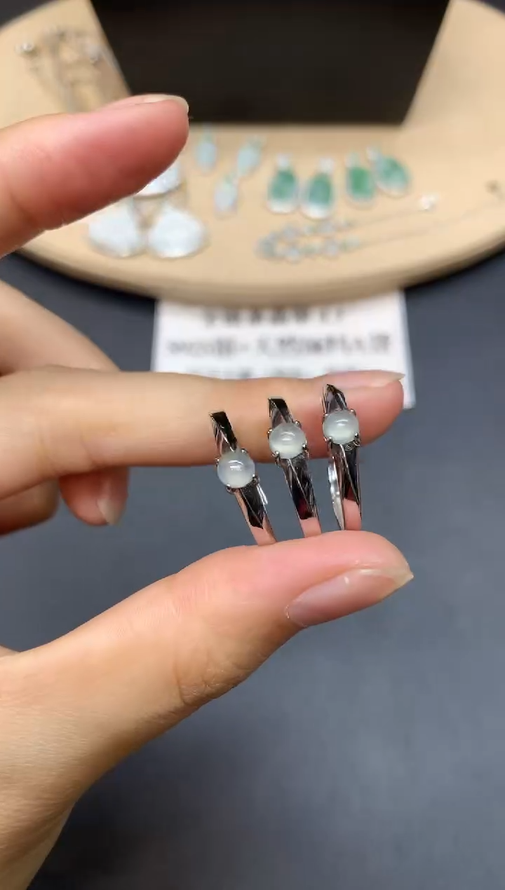 【闪购商品】翡翠戒指银S925镶嵌蛋面【多样性发其一】