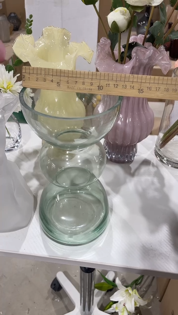 【闪购商品】无铅玻璃淡蓝色3层花瓶