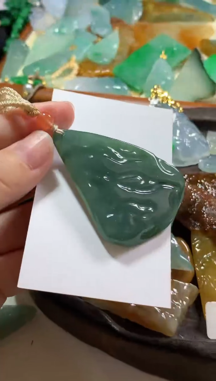 【闪购商品】翡翠未镶嵌吊坠(不含链)吊坠