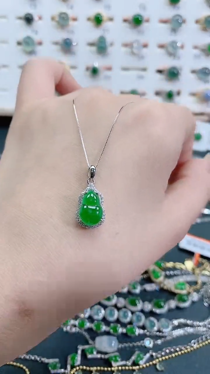 颈饰银S925镶嵌翡翠天然翡翠