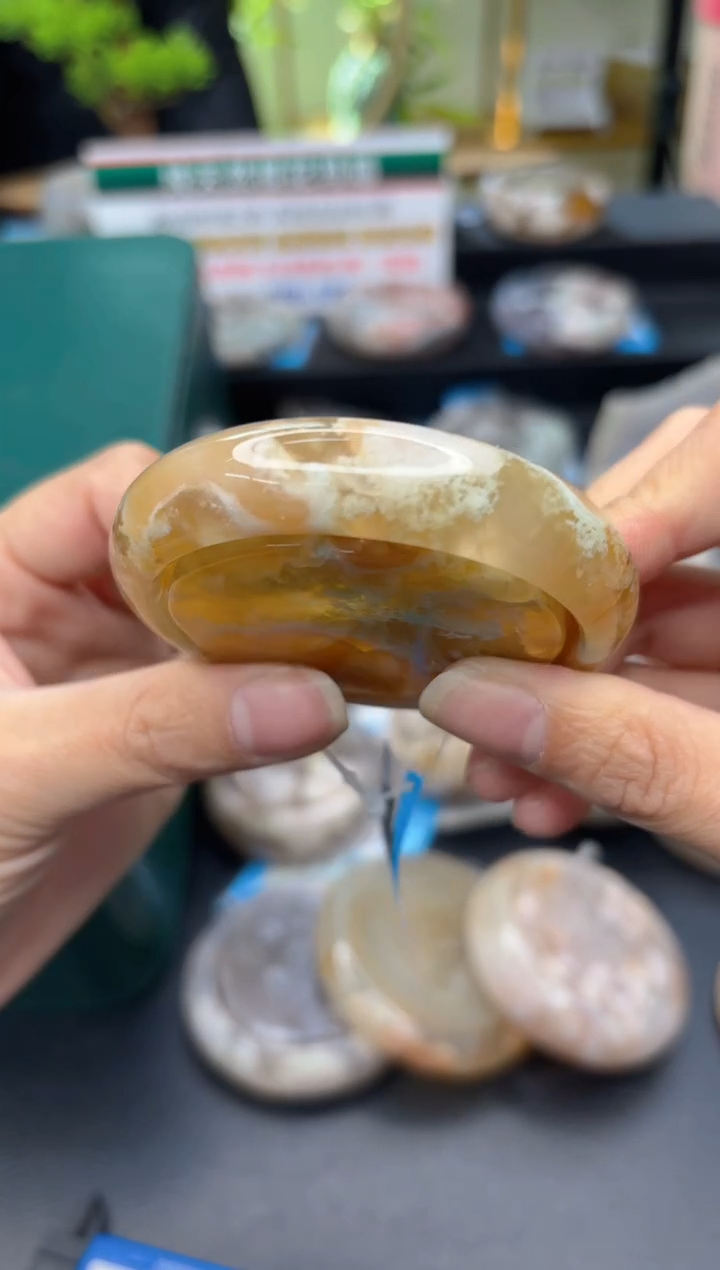 【闪购商品】石英质玉手镯未镶嵌C105(54圈赠送镯心)