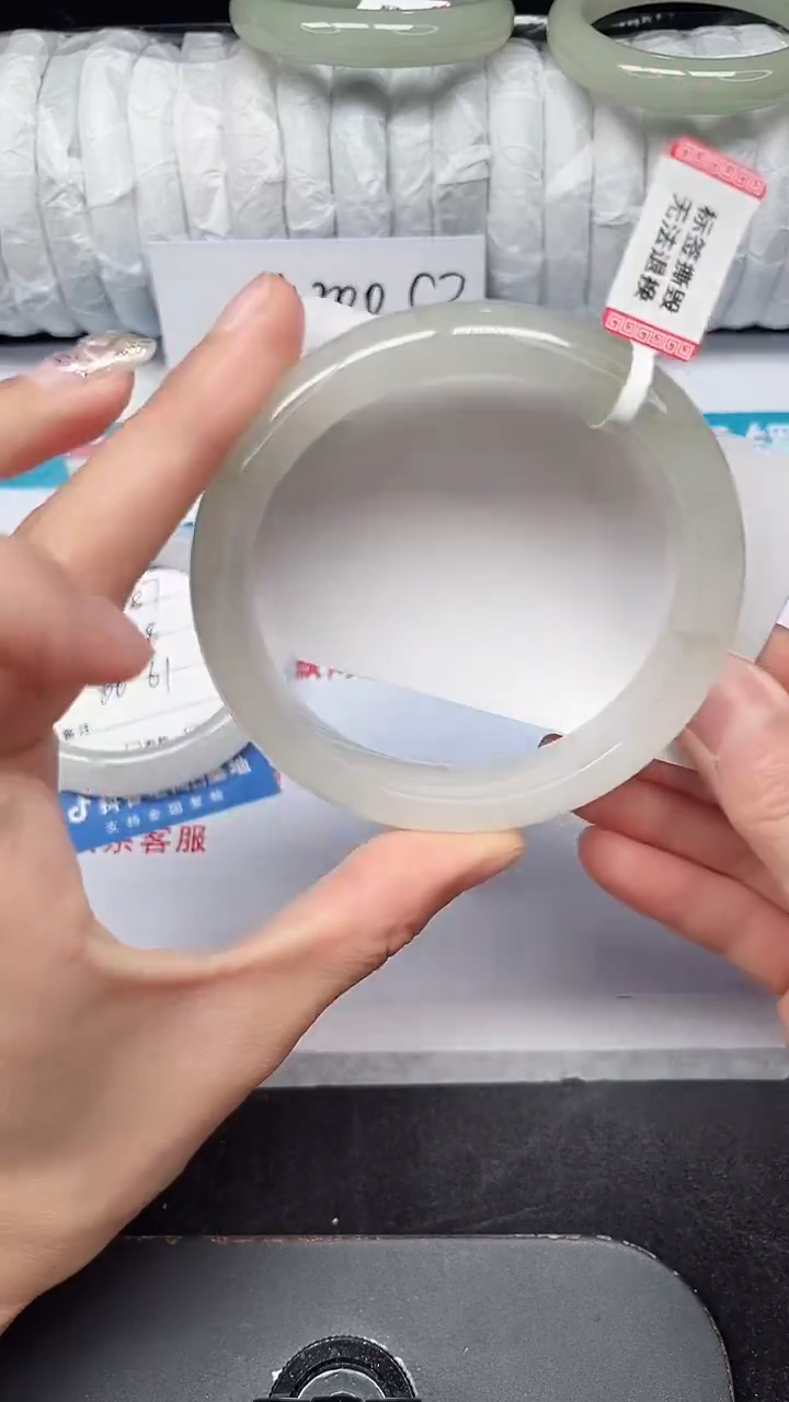 未镶嵌手镯石英质玉188-64/65