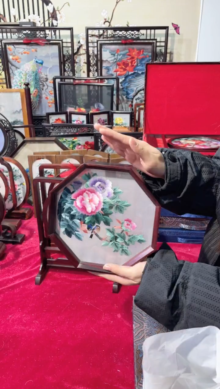 织绣精品苏绣手工刺绣，成品摆件79
