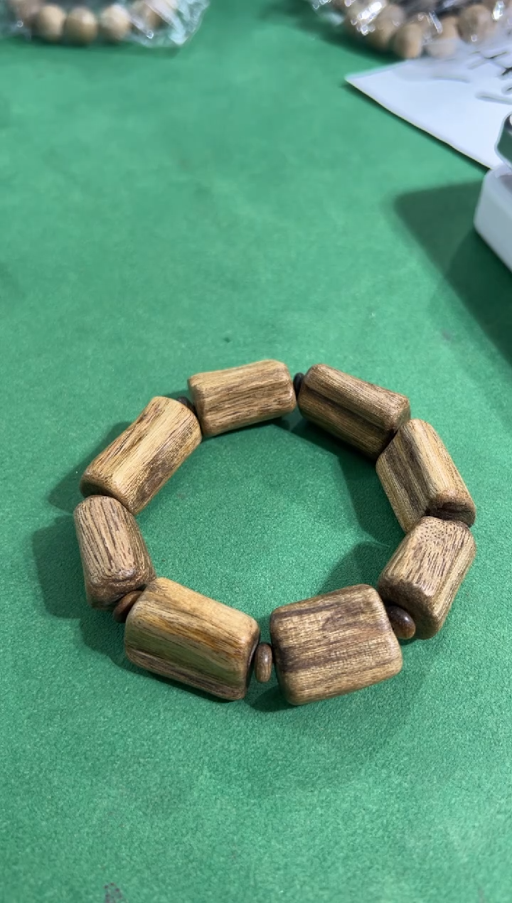 【闪购商品】沉香手串90号38克芽庄黑棋随形多样性发一