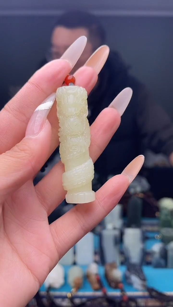 未镶嵌和田玉挂件1