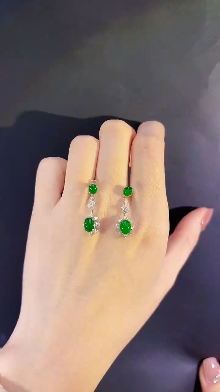 【闪购商品】翡翠耳饰18K金镶嵌翡翠蛋面耳饰多人不退不换