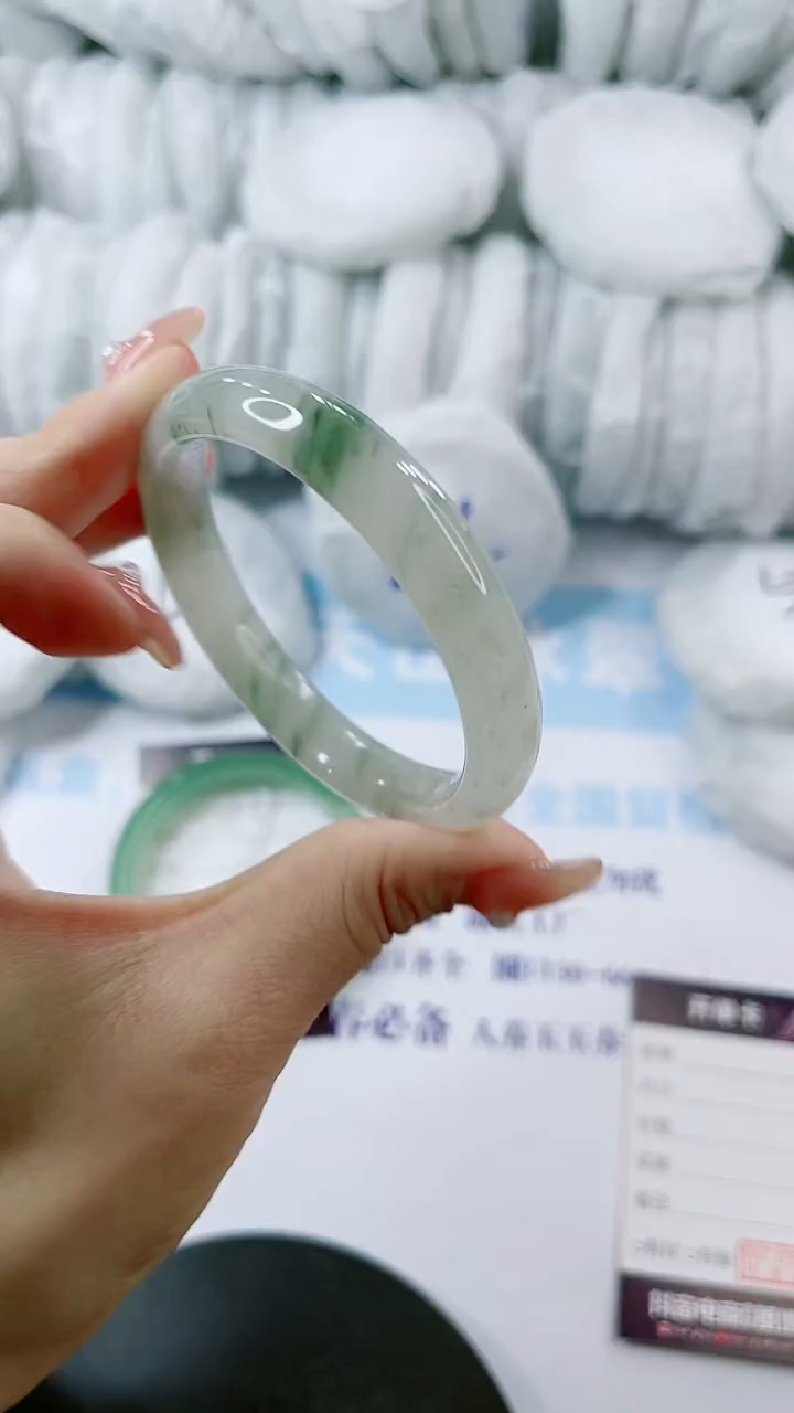 【闪购商品】石英质玉手镯未镶嵌0112264897-