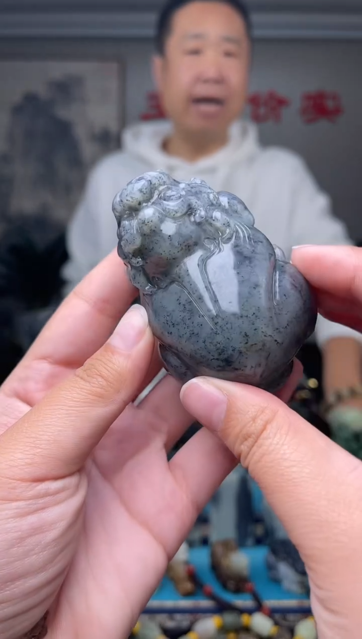 未镶嵌和田玉挂件1