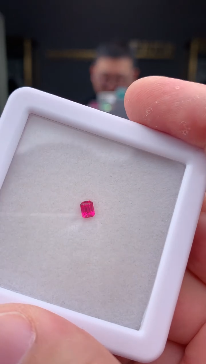 【闪购商品】尖晶石裸石未镶嵌31分绝地武士尖晶石