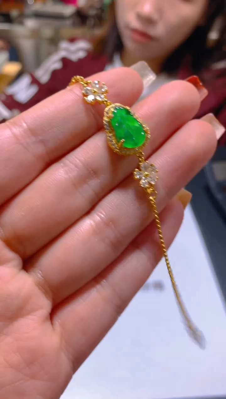 未镶嵌手链翡翠多样性发一