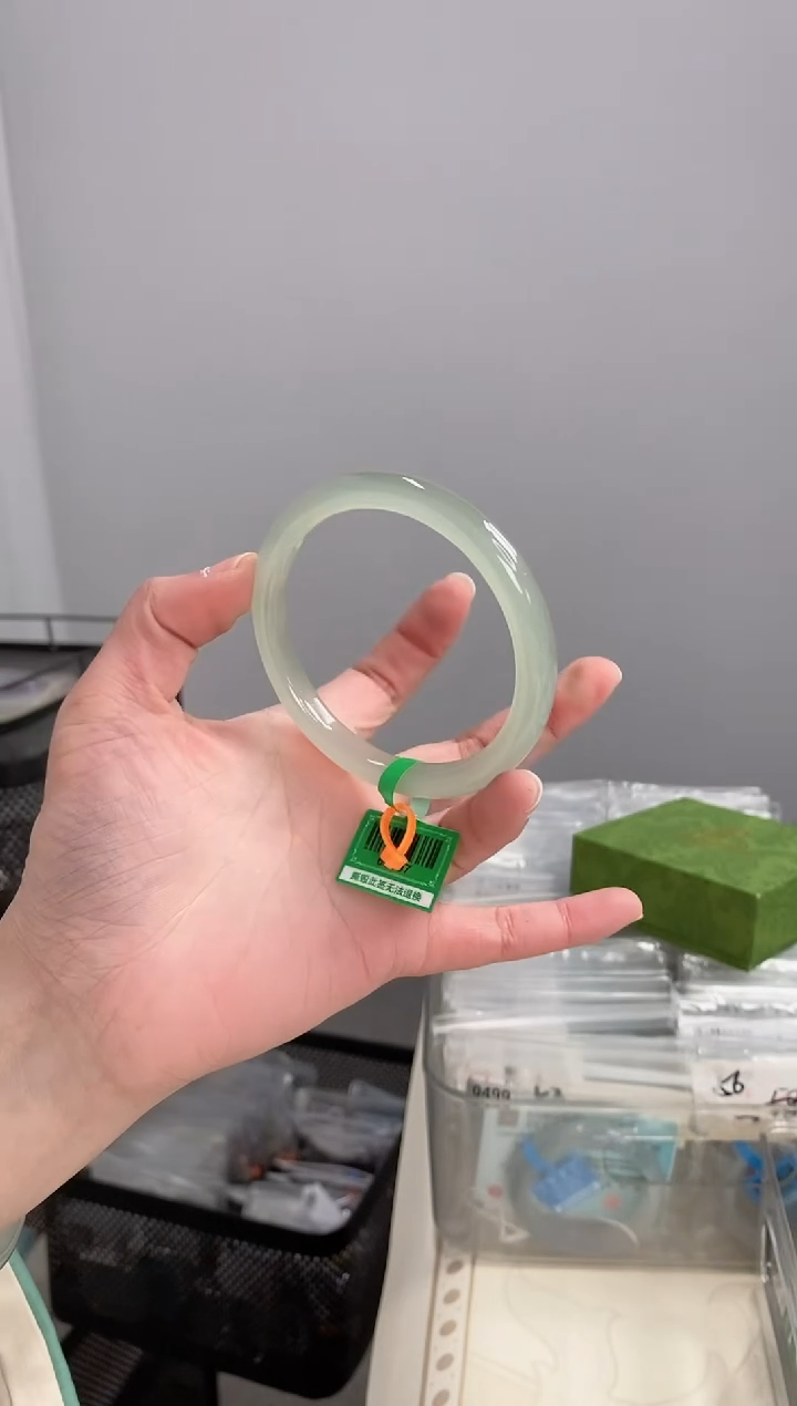 【闪购商品】玛瑙/玉髓手镯未镶嵌62圈