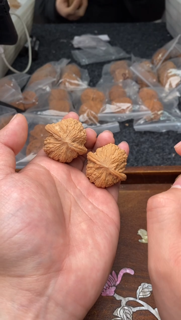 【闪购商品】文玩核桃把件G134号37尺磨盘