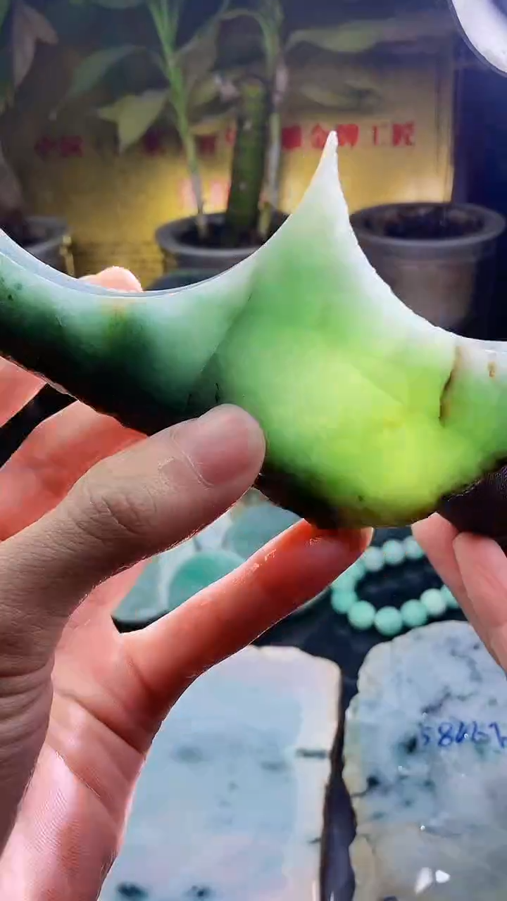 未镶嵌挂件翡翠小雨224