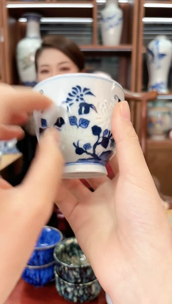 A51景德镇青花玲珑主人杯