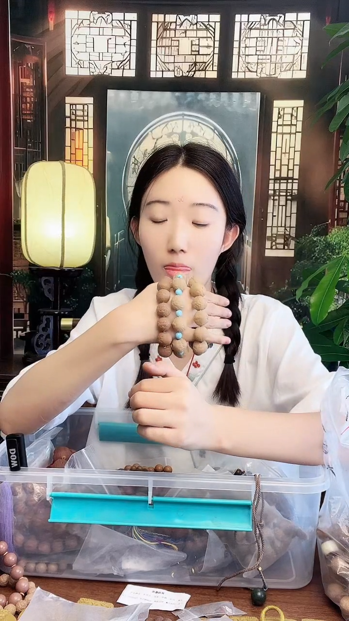 【龙涎香方】不指定花珠手串17号