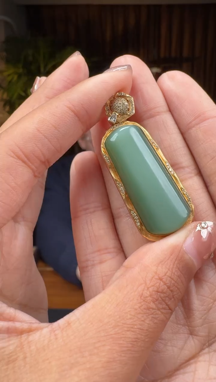 【闪购商品】和田玉4318K金镶嵌2.11于总