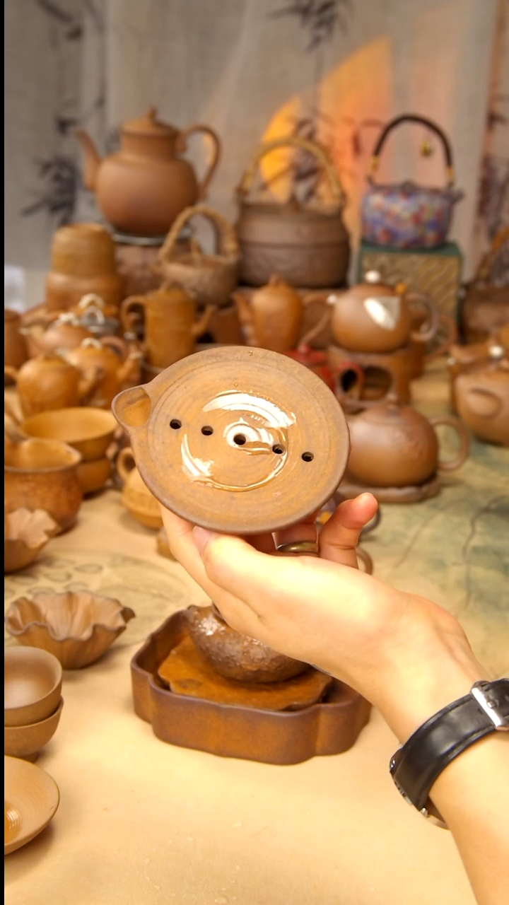 陶瓷鹰嘴壶承12313213