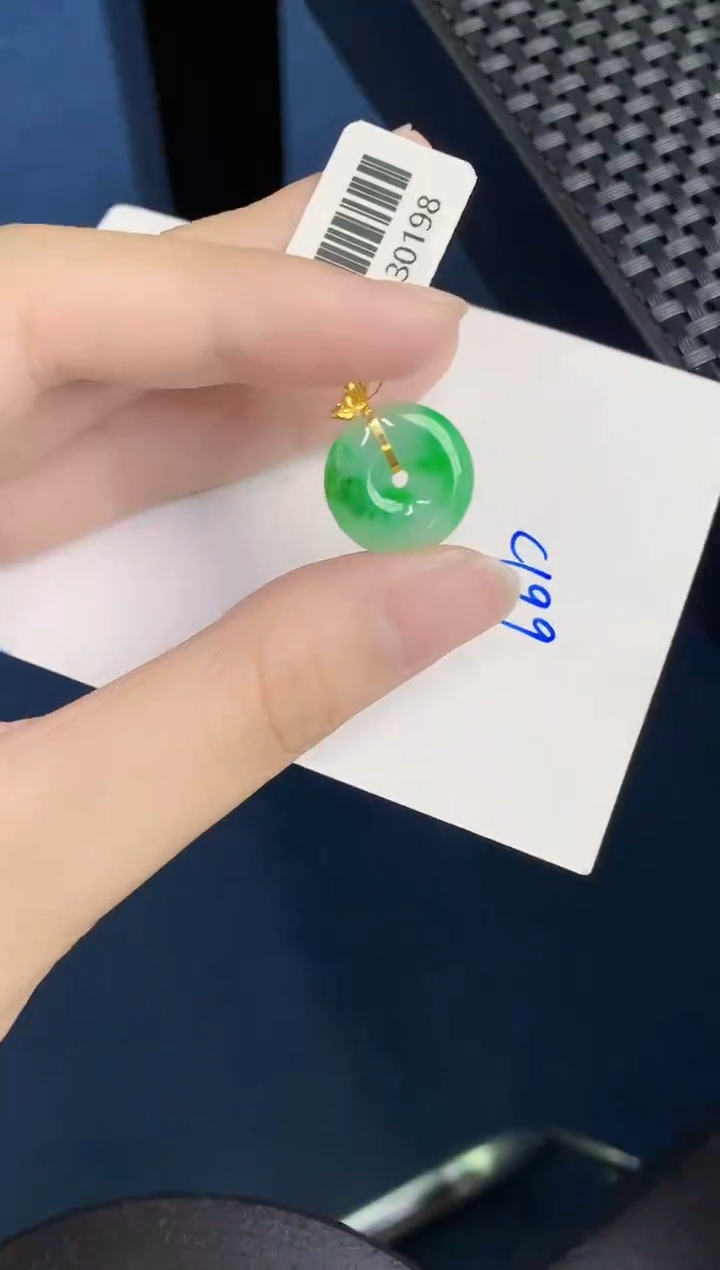 翡翠18K金镶嵌颈饰天然翡翠緬甸A貨