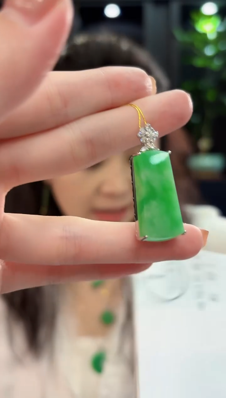 吊坠(不含链)未镶嵌翡翠 缅甸A货/支持复检/一件