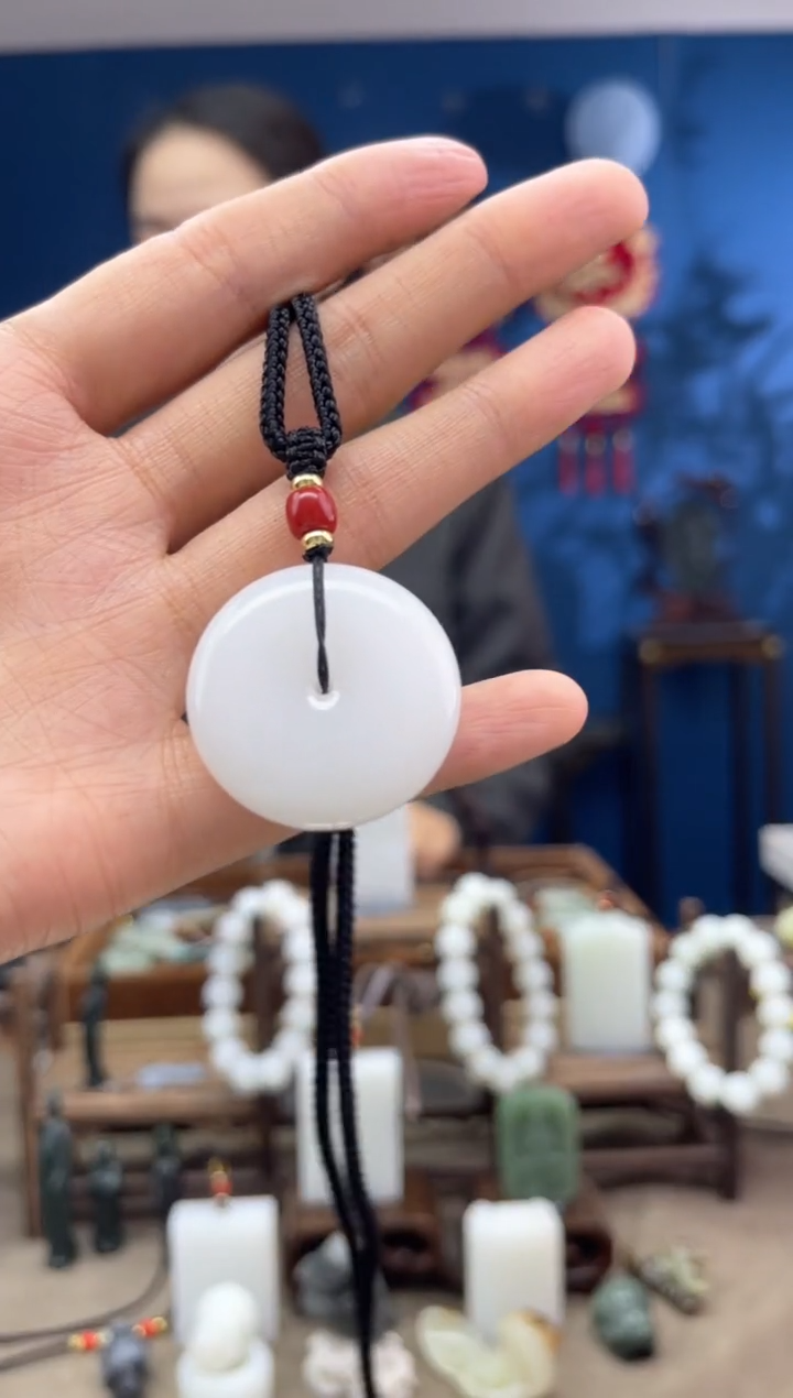 【闪购商品】和田玉颈饰未镶嵌1