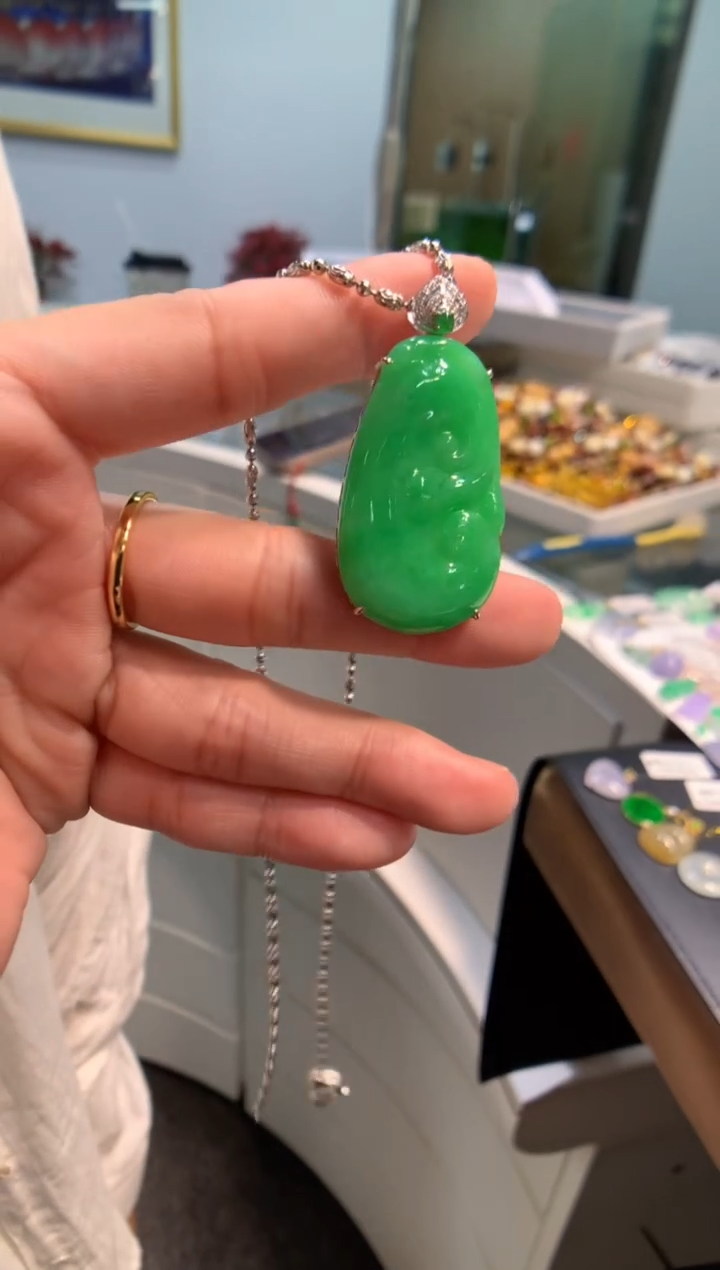 吊坠(不含链)18K金镶嵌翡翠如意