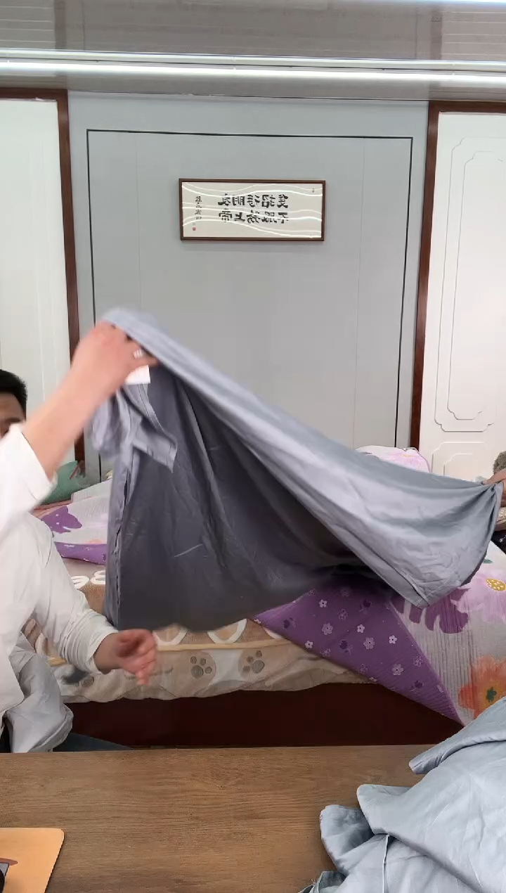 再生纤维素纤维灰色竹纤维床单245*270cm（印染问题）