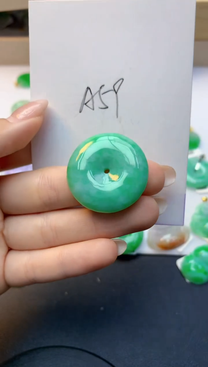 颈饰未镶嵌翡翠天然缅甸a货翡翠百元以上9元证书费自理