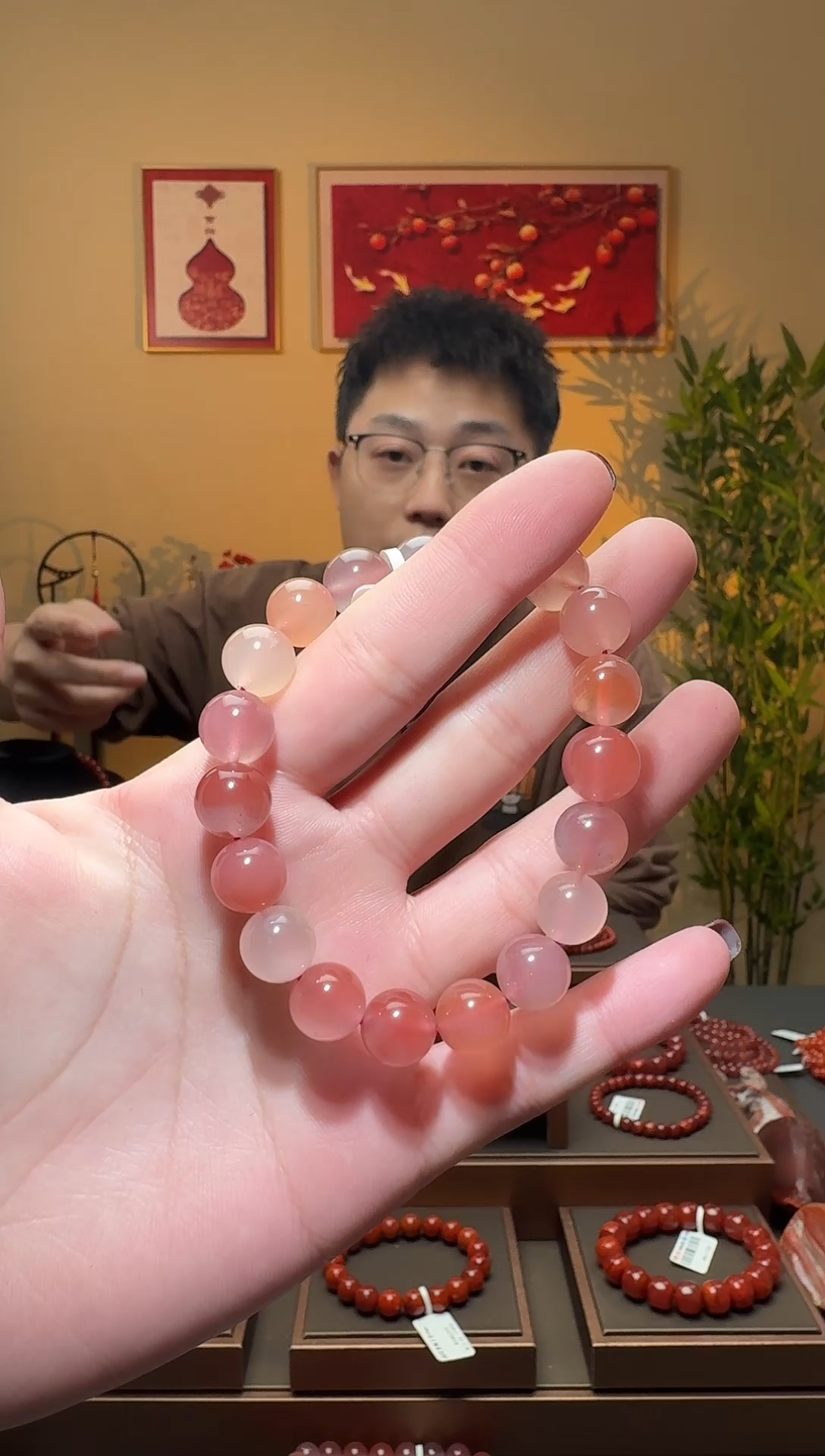 【闪购商品】南红玛瑙手串未镶嵌一条约10mm 多样性发货