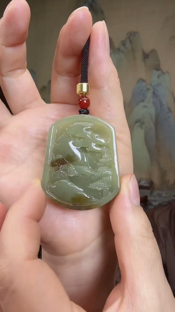 颈饰未镶嵌和田玉.