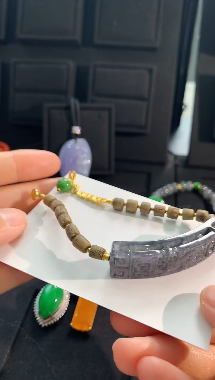 【闪购商品】翡翠手链18K金镶嵌手饰