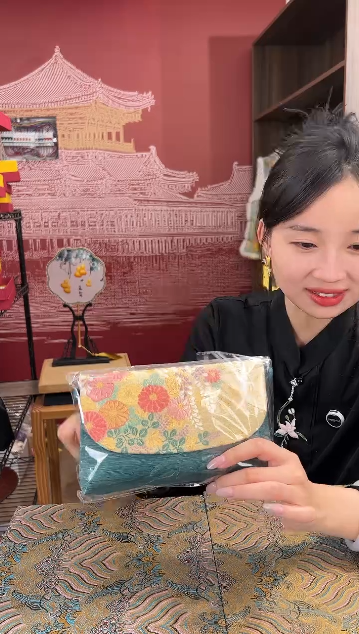 【闪购商品】刺绣非遗  手工西阵织包包 西阵织手机包