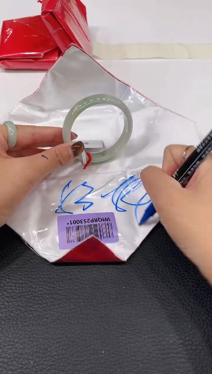 【闪购商品】翡翠手镯未镶嵌手镯